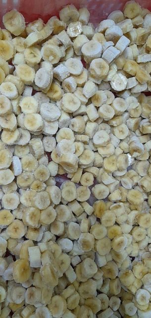 Frozen banana +84968142103 Grade A Taste sweet Type wax banana Material Banana Storage Type Frozen Brand Name Vigifarm Manufacturer - Image 3